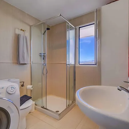 Lägenhet 135 - Beachfront With Pool, Fuengirola! Fuengirola